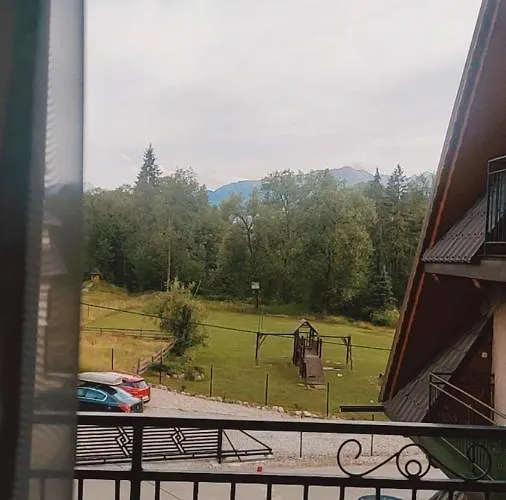 农家乐 Bustrycki *