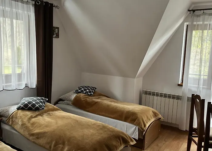 Bustrycki مزرعة للإقامة *