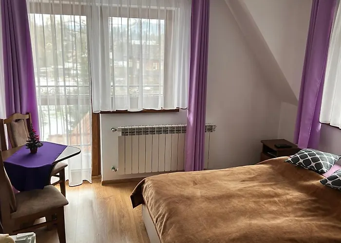 Bustrycki مزرعة للإقامة بورونين